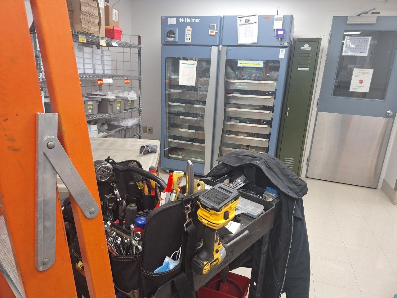 REFRIGERATEURS-INDUSTRIELS-MEDICAUX-ET-DOMESTIQUES